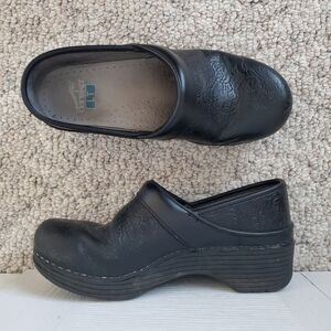 DANSKO LT Professional nursing black clogs etched floral leather